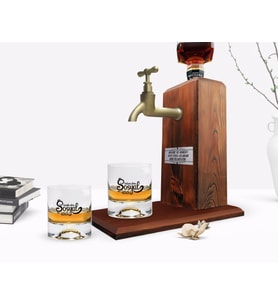 BK Gift Kişiye Özel Renkli Baskılı Sosyal İçici Tasarımlı İkili Viski Bardağı ve Ahşap Viski Standı Hediye Seti-2 (Model 1)