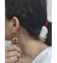 Motif İşlemeli Kanaviçe Küpe