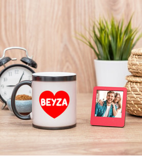 İsim Yazılı Kırmızı Kalpli Sihirli  Kupa Bardak ve Kırmızı Mini Çerçeve
