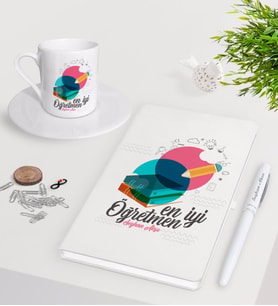BK Gift Kişiye Özel En İyi Öğretmen Beyaz Defter Kalem Türk Kahvesi Fincanı Seti-3 (Model 1)