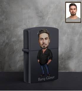 Kişiye Özel Erkek Karikatürlü UV Baskılı Siyah Benzinli Çakmak Model-2
