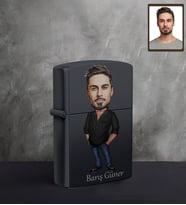 Kişiye Özel Erkek Karikatürlü UV Baskılı Siyah Benzinli Çakmak Model-2