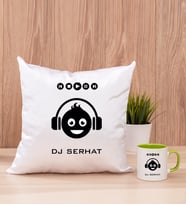 Emoji Tasarım Kare Yastık ve Yeşil Kupa Bardak
