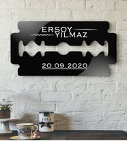 BK Gift Kişiye Özel İsimli Jilet Figürlü Ahşap Kapı & Duvar Objesi-4 (Beyaz)