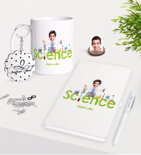 BK Gift Kişiye Özel Erkek Fen Bilimleri Öğretmeni Karikatürlü Kupa Anahtarlık Beyaz Defter Kalem Hediye Seti-1 (Model 1)