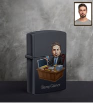 Kişiye Özel Avukat Karikatürlü UV Baskılı Siyah Benzinli Çakmak Bay-2