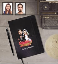 Kişiye Özel Gelin Damat Karikatürlü Siyah Defter Kalem Hediye Seti   Mod-4
