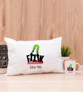 Fizik Mühendisi Dikdörtgen Yastık ve Beyaz Kupa Bardak
