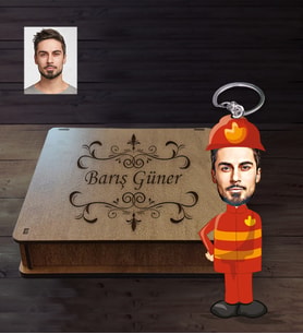 Kişiye Özel İtfaiyeci Karikatürlü Ahşap Anahtarlık Kutulu Bay-1