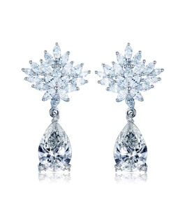 Monemel Şeffaf Swarovski Taşlı Küpe (Altın Kaplama) Sevgililer Günü Hediyesi