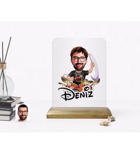 BK Gift Kişiye Özel Erkek Baterist Karikatürlü Ahşap Standlı Çerçeve (Beyaz)