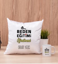 Beden Eğitimi Öğretmeni Kare Yastık ve Beyaz Kupa Bardak
