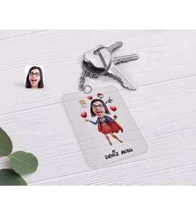 BK Gift Kişiye Özel Süper Anne Karikatürlü Şeffaf Pleksi Anahtarlık-1 (Beyaz)