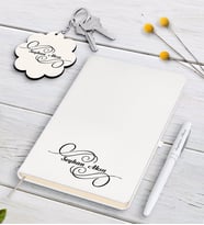 BK Gift Kişiye Özel İsimli Beyaz Defter Kalem Ve Anahtarlık Hediye Seti-3 (Model 1)