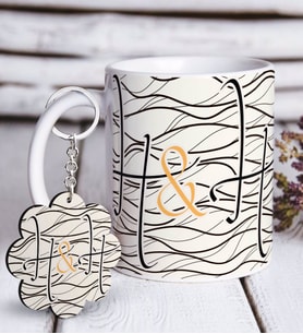 BK Gift Kişiye Özel Harfli Beyaz Kupa ve Anahtarlık Hediye Seti (Model 1)