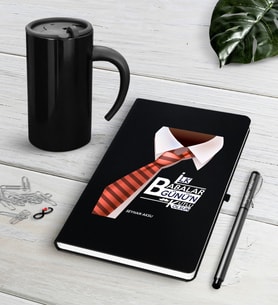 BK Gift Kişiye Özel İlk Babalar Günün Kutlu Olsun Siyah Defter Kalem Termos Mug Seti-4 (Model 1)
