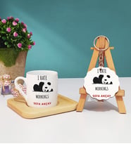 Sevimli Panda Ahşap Altlıklı Türk Kahvesi Fincanı ve Anahtarlık Seti