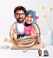 BK Gift Kişiye Özel Yılın En Mükemmel Çifti Karikatürlü 3D Ahşap Biblo Plaket-58 (Beyaz)