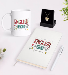 BK Gift Kişiye Özel İngilizce Öğretmeni Beyaz Kupa Defter Kalem ve İsimli Papatya Kolye Hediye Seti-5 (Model 1)