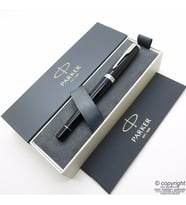 Parker Urban Parlak Siyah Dolma Kalem  İsme Özel Kalem