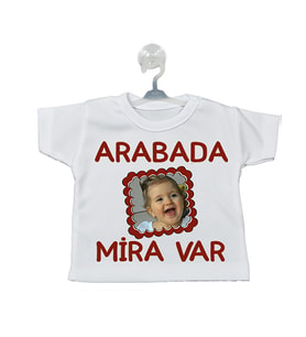 İsim ve Fotoğraflı Arabada Bebek Var Kız Bebek Hediyesi Vantuzlu Araba Mini Tişört
