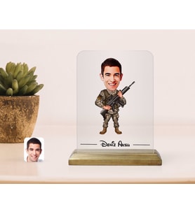 BK Gift Kişiye Özel Uzman Jandarma Karikatürlü Ahşap Standlı Çerçeve (Beyaz)