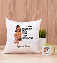 İyi Dostlar Biriktirdim Kare Yastık ve Yeşil Kupa Bardak