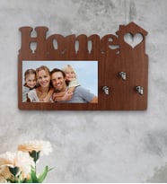 BK Gift Kişiye Özel Fotoğraflı Home Ahşap Anahtar Askılığı (Kahverengi)