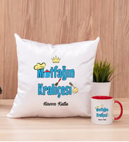 Mutfağın Kraliçesi Kare Yastık ve Kırmızı Kupa Bardak
