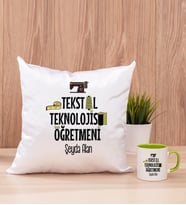 Tekstil Teknolojisi Öğretmeni Kare Yastık ve Yeşil Kupa Bardak