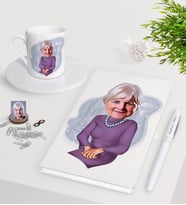 BK Gift Kişiye Özel Büyükanne Karikatürlü Beyaz Defter Kalem Türk Kahvesi Fincanı Seti (Model 1)