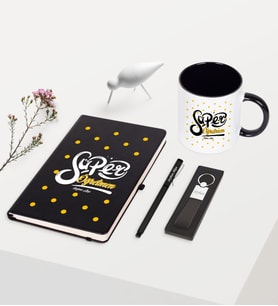 BK Gift Kişiye Özel Süper Öğretmen Temalı Siyah Defter Kalem Anahtarlık Kupa Seti - 1