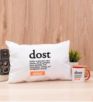 Dost Kelime Anlamı Dikdörtgen Yastık ve Kırmızı Kupa Bardak