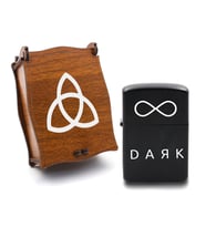 Dark Temalı Zippo Tarzı Benzinli Çakmak & Ahşap Dark Temalı Çakmak Kutusu Hediye Seti