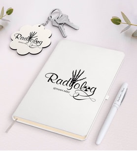 BK Gift Kişiye Özel Radyolog Beyaz Defter Kalem ve Anahtarlık Hediye Seti (Model 1)