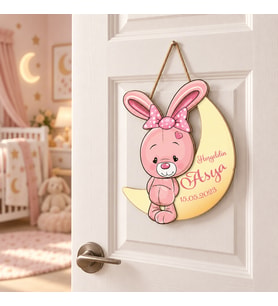 Gifties Utangaç Pembe Tavşan Temalı Kişiye Özel Kapı Süsü