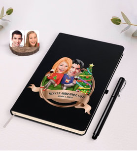 BK Gift Kişiye Özel Yılın En Mükemmel Çifti Karikatürlü Siyah Defter ve Kalem Hediye Seti-64