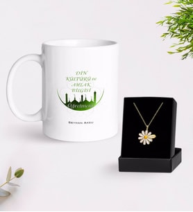 BK Gift Kişiye Özel Din Kültürü ve Ahlak Bilgisi Öğretmeni Beyaz Kupa ve Papatya Kolye Hediye Seti (Model 1)