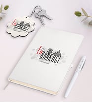 BK Gift Kişiye Özel En İyi Bankacı Beyaz Defter Kalem ve Anahtarlık Hediye Seti (Model 1)
