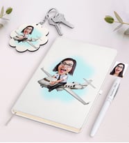 BK Gift Kişiye Özel Kadın Kaptan Pilot Karikatürlü Beyaz Defter Kalem ve Anahtarlık Hediye Seti (Model 1)