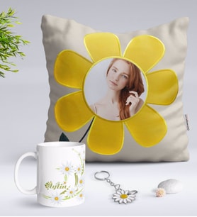 BK Gift Kişiye Özel Fotoğraflı Papatya Yastık Kupa ve Silver Papatya Anahtarlık-1 (Model 1)