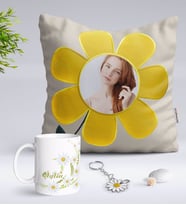 BK Gift Kişiye Özel Fotoğraflı Papatya Yastık Kupa ve Silver Papatya Anahtarlık-1 (Model 1)