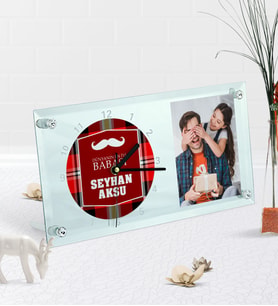 BK Gift Kişiye Özel Fotoğraflı Dünyanın En İyi Babası Masaüstü Cam Saat-4 (Beyaz)