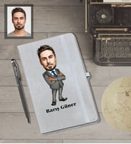 Kişiye Özel İş Adamı Karikatürlü Gri Defter Kalem Hediye Seti  Bay-7