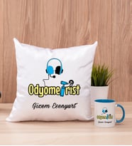 Odyometrist Kare Yastık ve Mavi Kupa Bardak