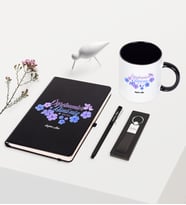 BK Gift Kişiye Özel Öğretmenler Gününüz Kutlu Olsun Temalı Siyah Defter Kalem Anahtarlık Kupa Seti - 3