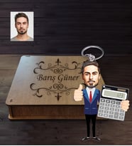 Kişiye Özel Yatırım Uzmanı Karikatürlü Ahşap Anahtarlık Kutulu Bay-1