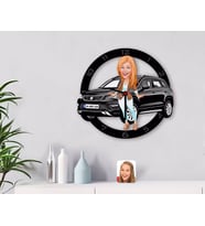 BK Gift Kişiye Özel Plakalı Kadın Seat Ateca Karikatürlü Ahşap Duvar Saati-2 (Beyaz)