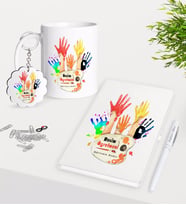 BK Gift Kişiye Özel Resim Öğretmeni Kupa Anahtarlık Beyaz Defter Kalem Hediye Seti-3 (Model 1)