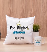 Fen Bilimleri Öğretmeni Kare Yastık ve Beyaz Kupa Bardak
